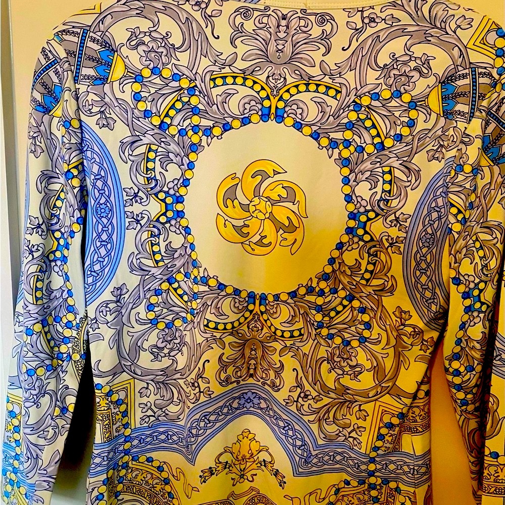 JMcLaughlin signature tee in Catalina cloth size xs like new!